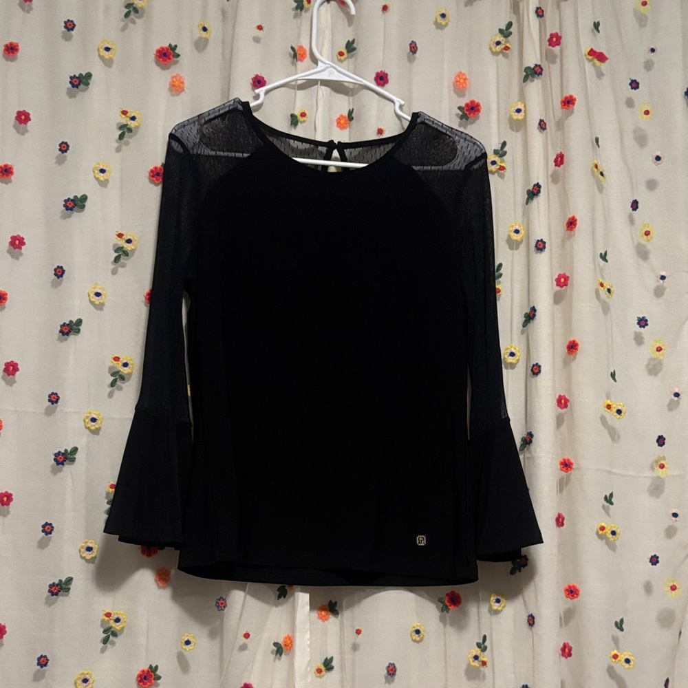 Mesh arm black top